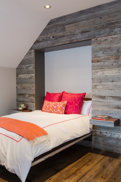 Rustic Bedroom by dwelling