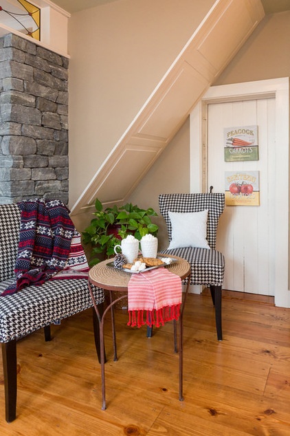 Farmhouse Kitchen by New England Design Elements