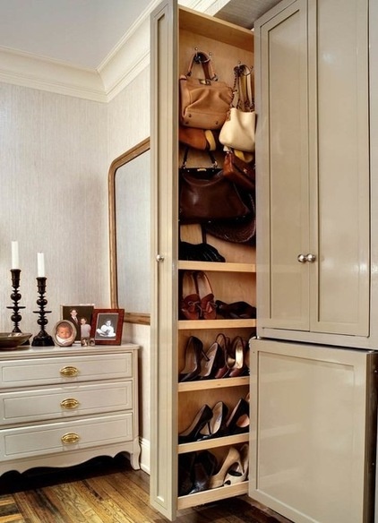 Transitional Closet by BHSDesign