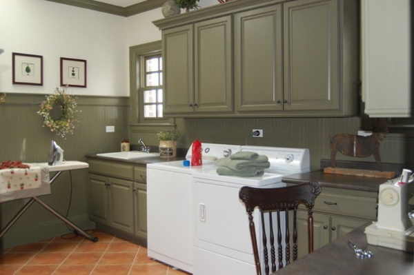 Traditional Laundry Room by Doreen Schweitzer Interiors, Ltd.