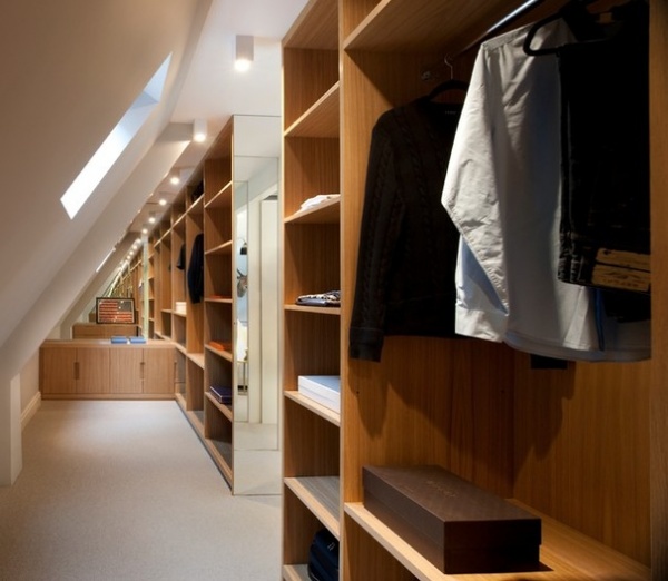 Contemporary Closet by TG-Studio