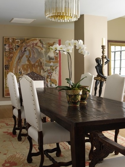 Traditional Dining Room by Tara Seawright