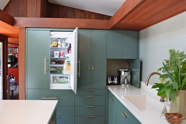 Midcentury Kitchen by cocoon home design