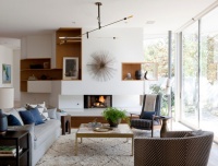 Houzz Tour: Earthy Decor Adds Warmth to a Modern Home