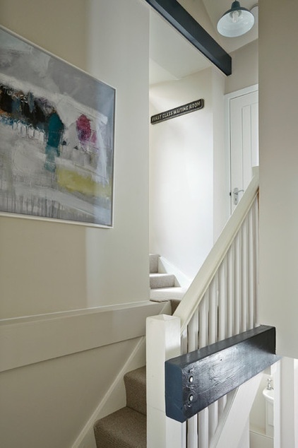 Beach Style Staircase by LEIVARS