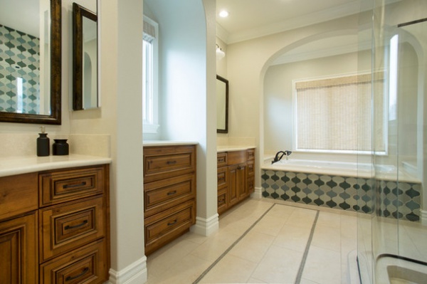 Eclectic Bathroom by Margot Hartford Photography