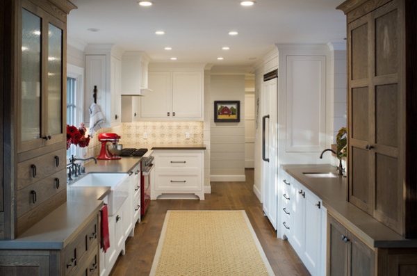 Farmhouse Kitchen by Anne Sneed Architectural Interiors