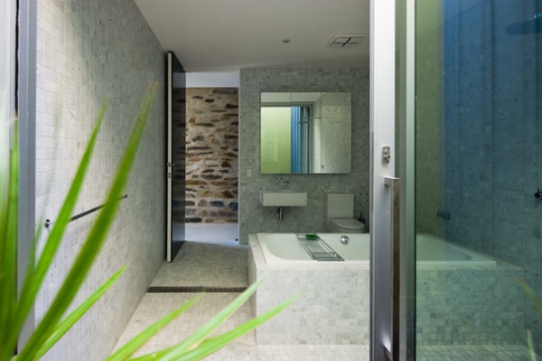 Contemporary Bathroom by Grieve Gillett Dimitty Andersen Architects