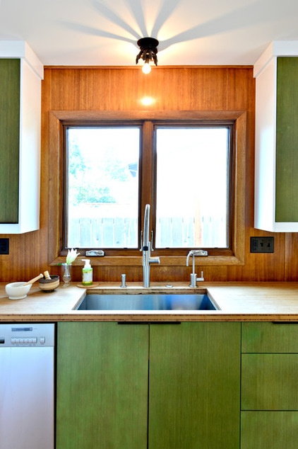 Midcentury Kitchen by Jenny Baines, Jennifer Baines Interiors