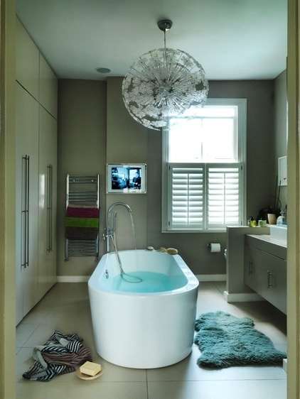 Contemporary Bathroom by Juliette Byrne