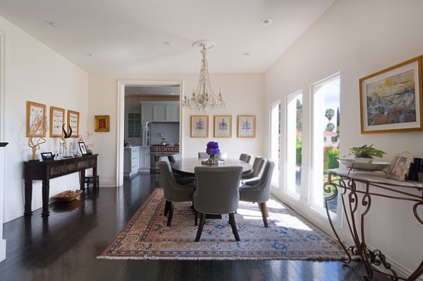 Traditional Dining Room by Carolyn Reyes