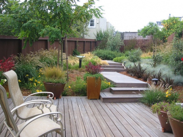 Modern Landscape by Arterra Landscape Architects