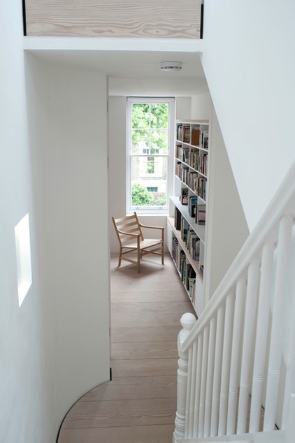 Contemporary Hall by Macdonald Wright Architects