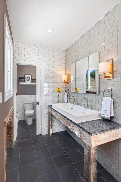 Rustic Bathroom by Andrew Mikhael Architect