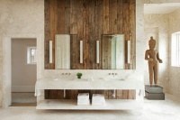 How to Bring the Beauty of Reclaimed Wood to the Bath