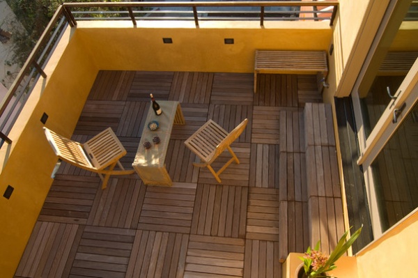 Contemporary Deck by Sogno Design Group