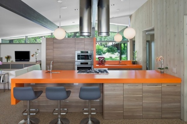 Houzz Tour: New Tower Rises From a Midcentury Ranch House