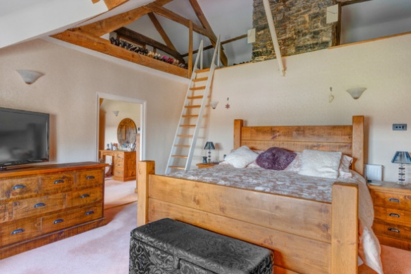 Farmhouse Bedroom by Colin Cadle Photography