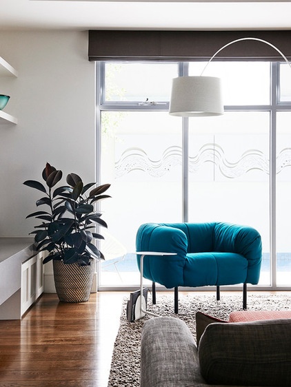 Houzz Tour: A Sophisticated Look for a Busy Family