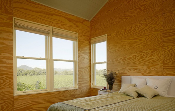 Farmhouse Bedroom by Nick Noyes Architecture