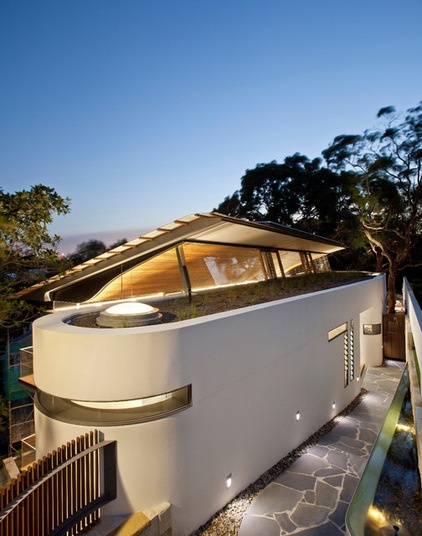 Houzz Tour: A Heartfelt Home Amid the Trees