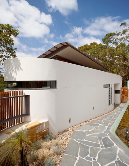 Contemporary Exterior by Richard Cole Architecture