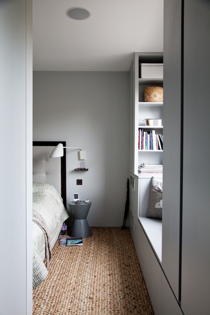 Modern Bedroom by Sigmar