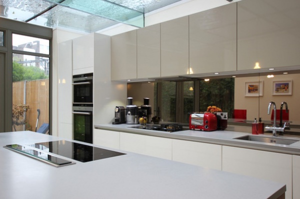 Contemporary Kitchen by LWK Kitchens London