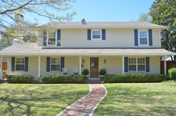 Farmhouse Exterior by Sarah Greenman