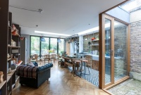 Houzz Tour: Light Streams Into a Once-Dark London Flat