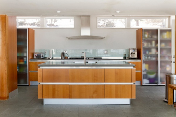 Modern Kitchen by Rikki Snyder