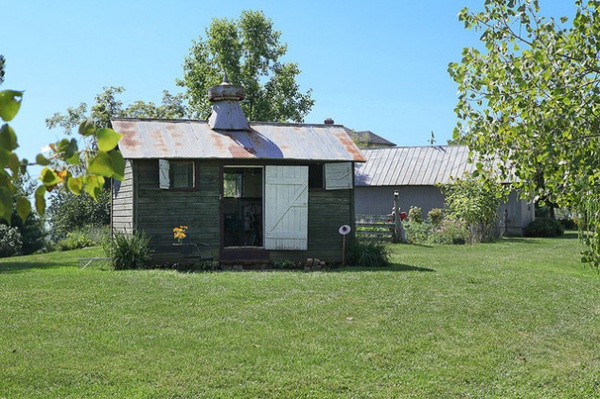 Farmhouse Garage And Shed by Julie Ranee Photography