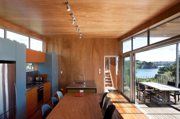 Houzz Tour: Three Pods Make a Beach House in New Zealand