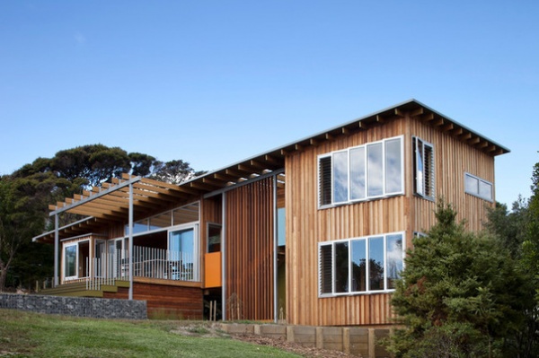 Houzz Tour: Three Pods Make a Beach House in New Zealand