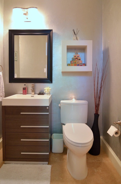 Eclectic Bathroom by Sarah Greenman