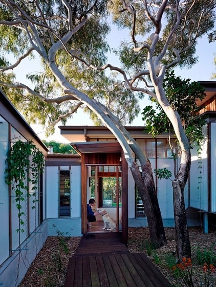 Contemporary Entry by Bark Design Architects