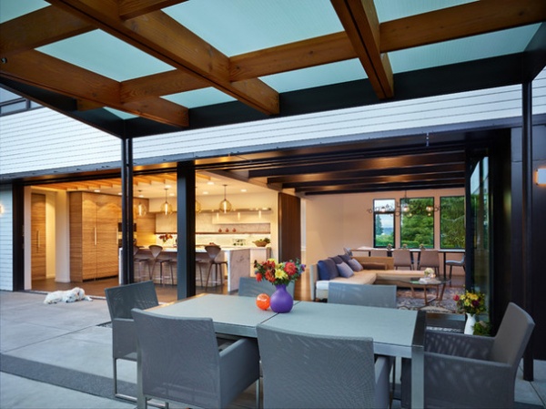 Patio Details: Covered Dining Area Extends a Family’s Living Space