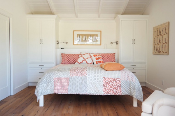 Farmhouse Bedroom by Marcus & Willers Architects