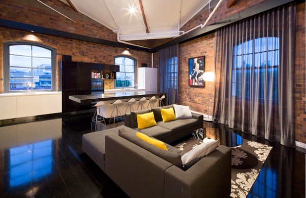 Houzz Tour: Wool Store-Turned-Apartment Gets a Glamorous Reboot