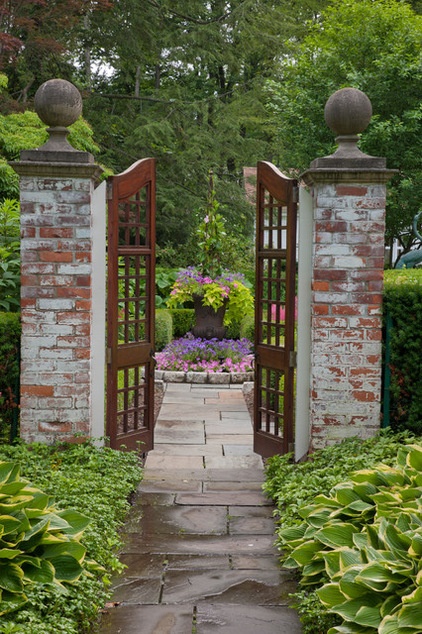 9 Garden Gates That Hinge on Charm