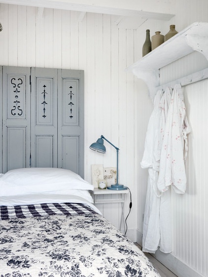 Beach Style Bedroom by Cabbages & Roses Ltd