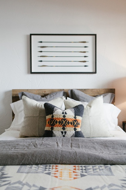 Rustic Bedroom by Jodi Fleming / Fleming Distinctive Homes