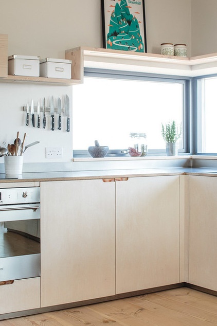 Scandinavian Kitchen by Sustainable Kitchens