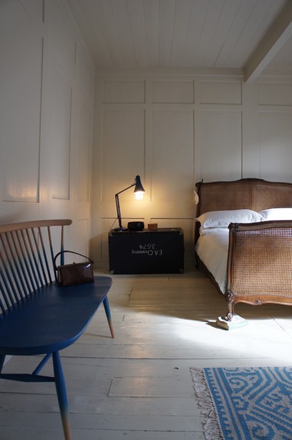 Traditional Bedroom by Chris Dyson Architects