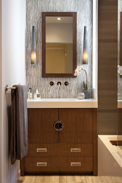 Modern Bathroom by Artistic Designs for Living, Tineke Triggs