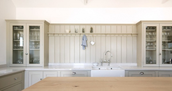 Farmhouse Kitchen by deVOL Kitchens