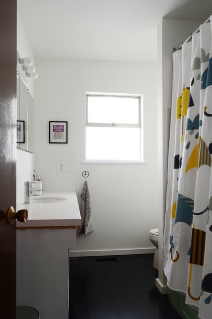 Midcentury Bathroom by Jane Vorbrodt