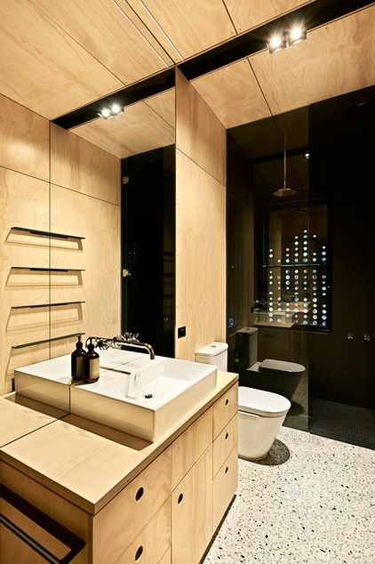 Contemporary Bathroom by Mihaly Slocombe