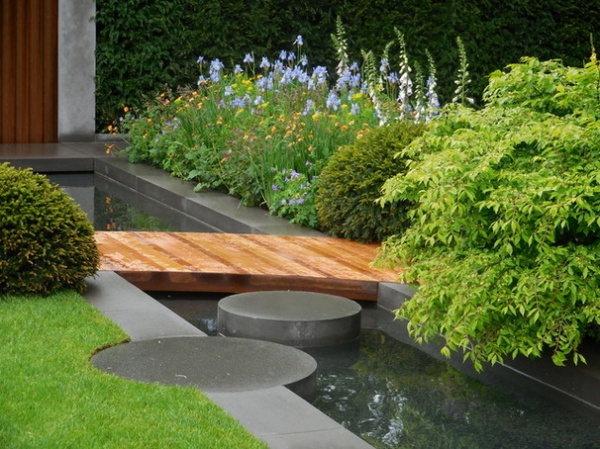 Farmhouse Landscape Chelsea Flower Show 2015 - The Homebase Urban Retreat Garden