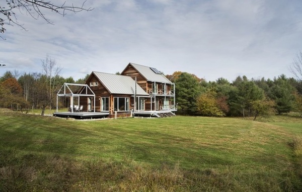 Houzz Tour: Passive House in Vermont Slashes Heating Bills